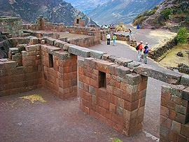 dal&scaron;&iacute; zachoval&eacute; inck&eacute; stavby