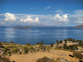 vyhl&iacute;dka na jezero Titicaca a Isla de la Luna